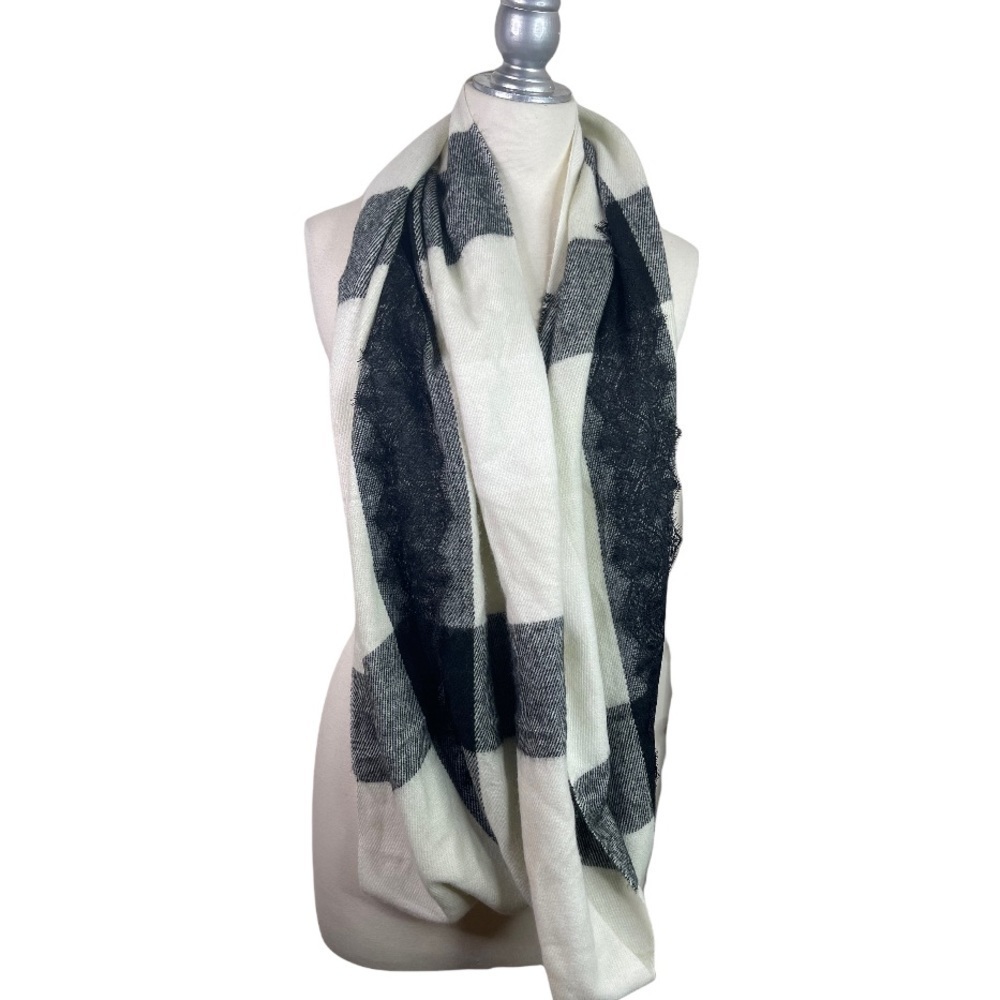 Betsey Johnson Cozy Black Lace Plaid Infinity Scarf
